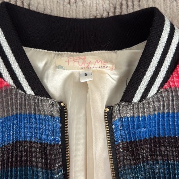 Jacket - Picture 2 of 4